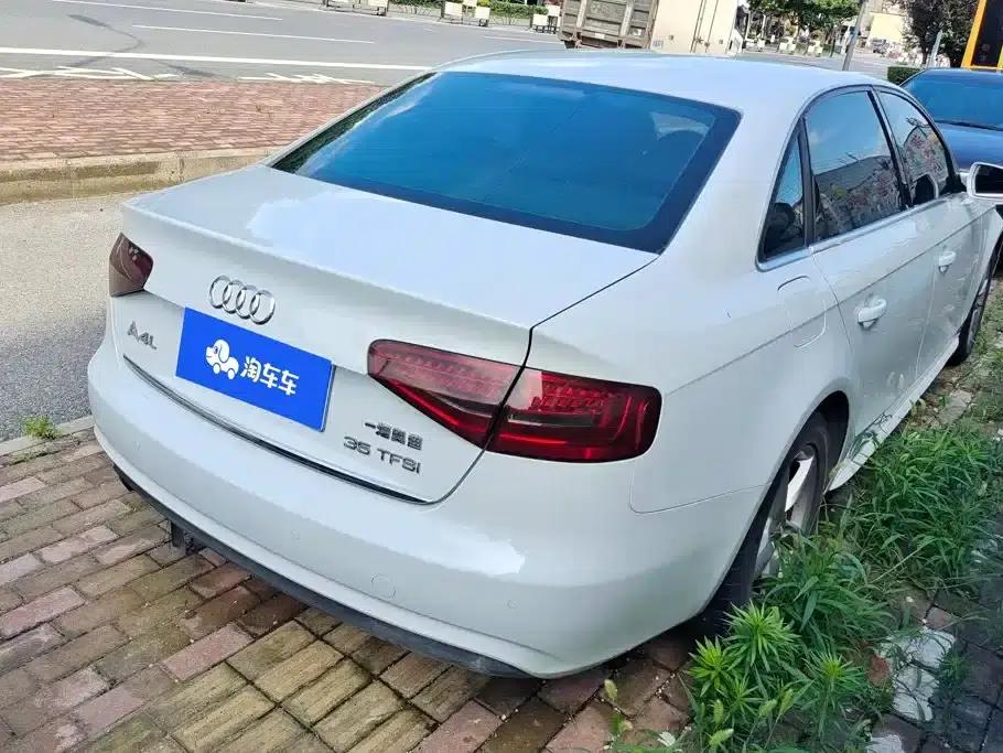 Audi A4L 2013 35 TFSI Automatic Standard Edition — миниатюра 3