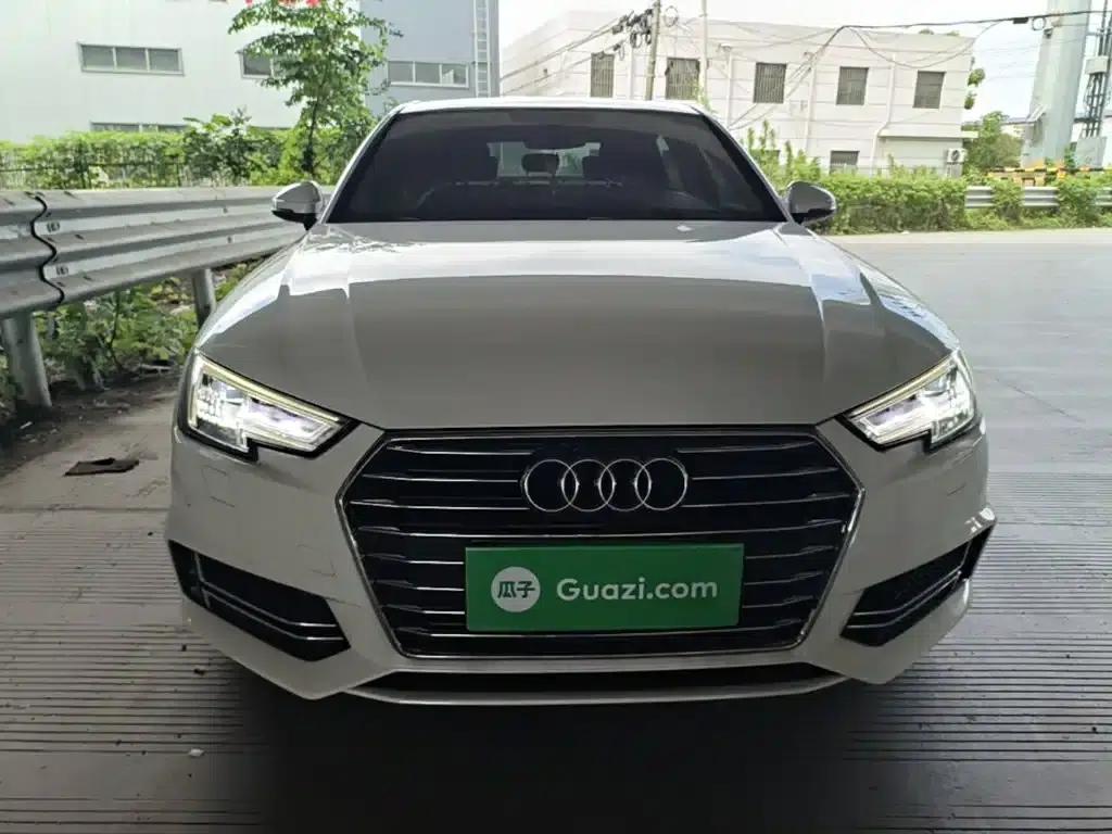 Audi A4L 2018 30th Anniversary Edition 40 TFSI Progressive — миниатюра 3