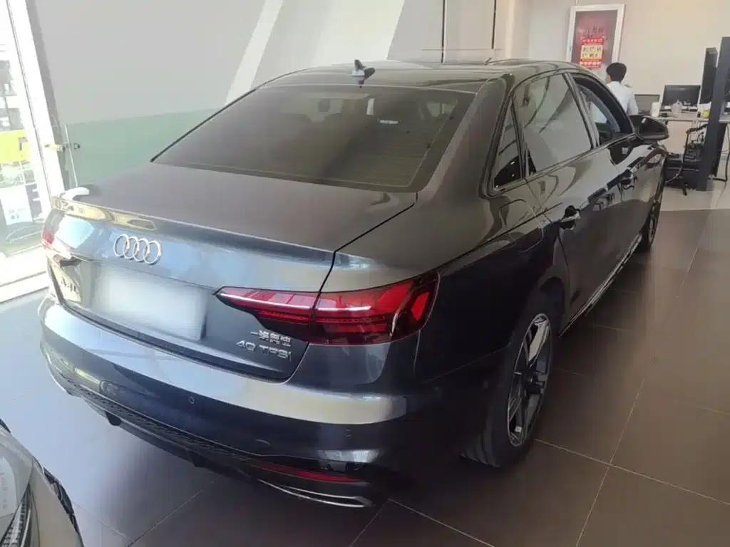 Audi A4L 2022 40 TFSI Luxury Dynamic — миниатюра 7