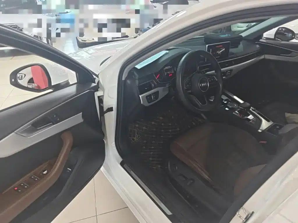 Audi A4L 2017 40 TFSI Fashion Edition — миниатюра 16