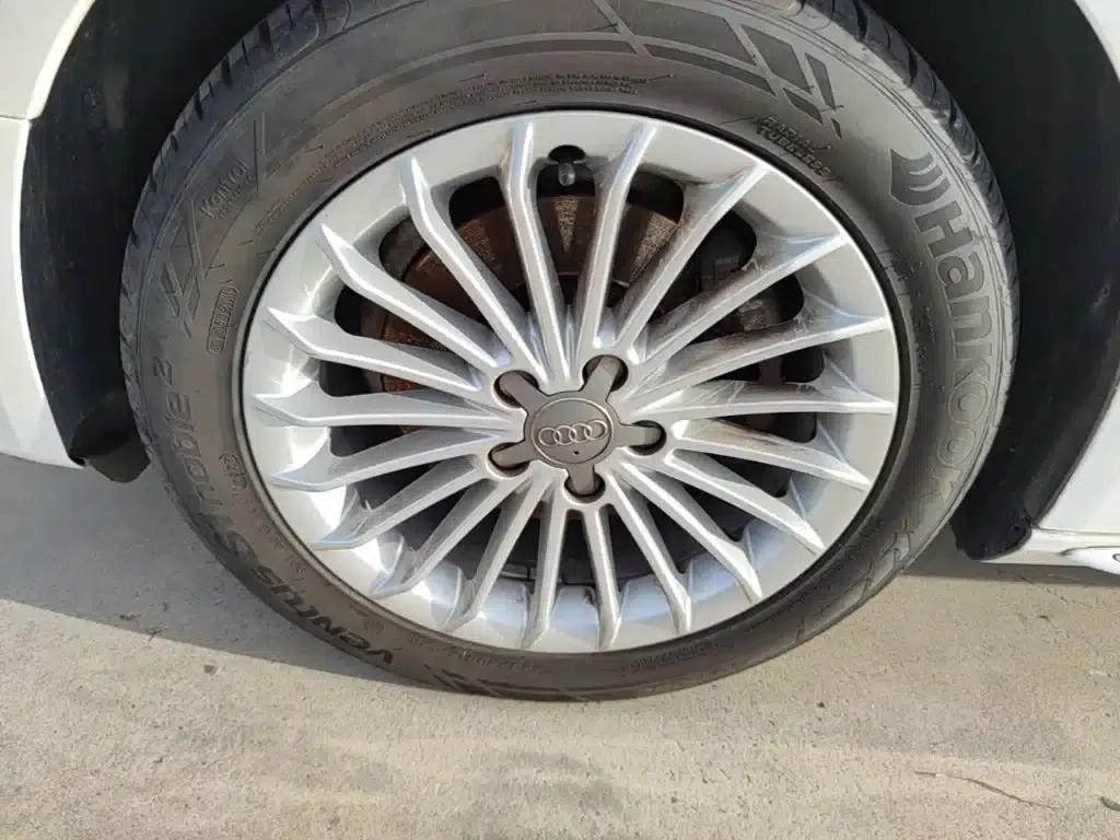 Audi A4L 2015 35 TFSI Automatic Technology Edition — миниатюра 23