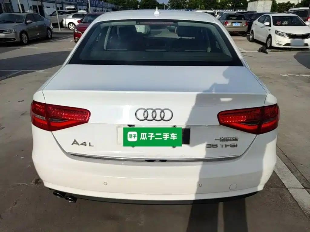 Audi A4L 2015 35 TFSI Automatic Technology Edition — миниатюра 6
