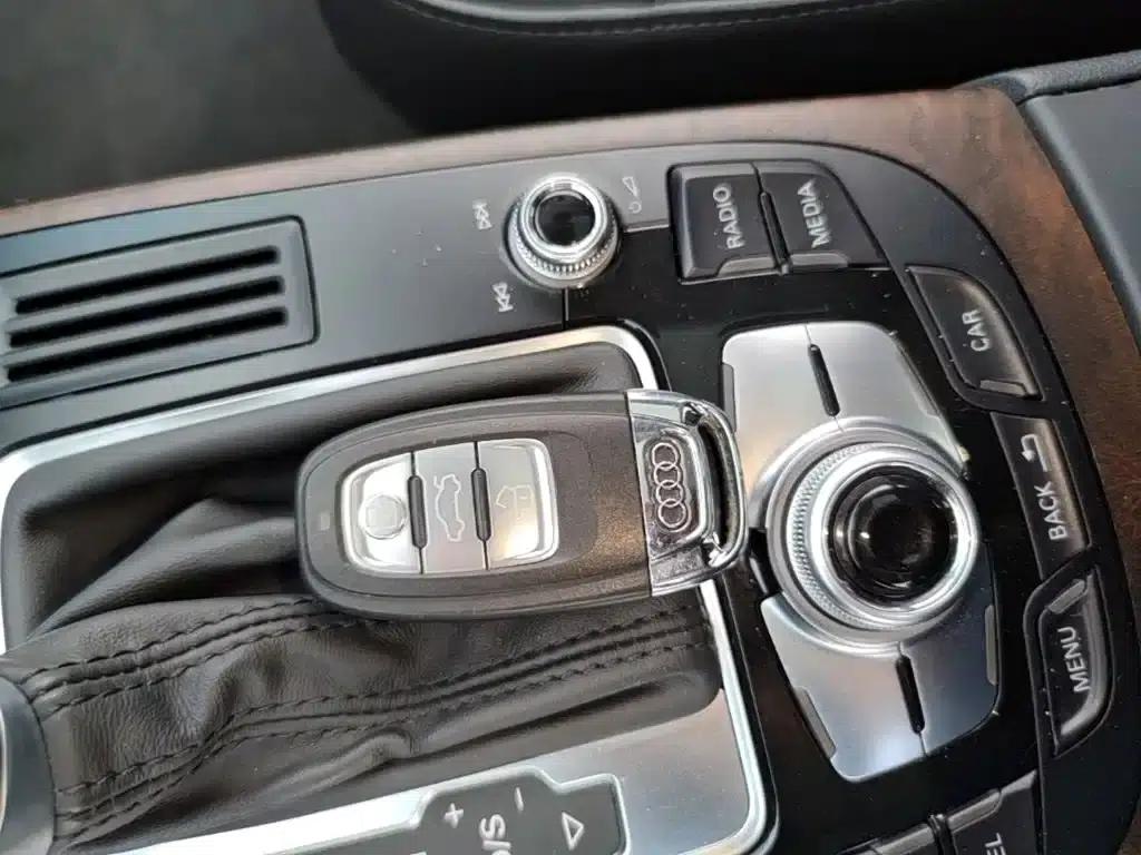 Audi A4L 2015 35 TFSI Automatic Technology Edition — миниатюра 9