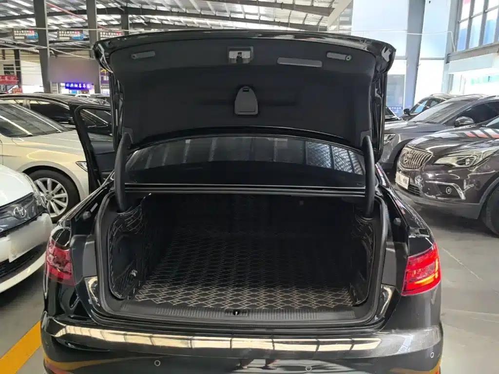 Audi A4L 2019 40 TFSI Fashion Edition (National V Emission Standard) — миниатюра 19