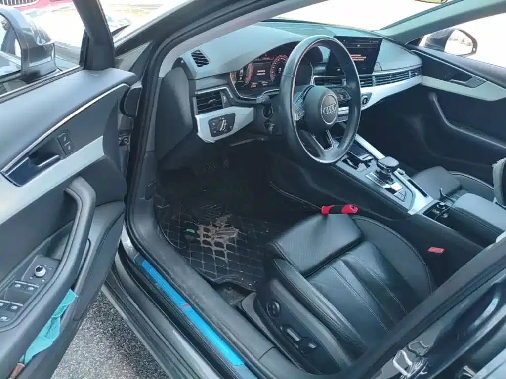 Audi A4L 2022 40 TFSI Fashion Dynamic Edition — миниатюра 23