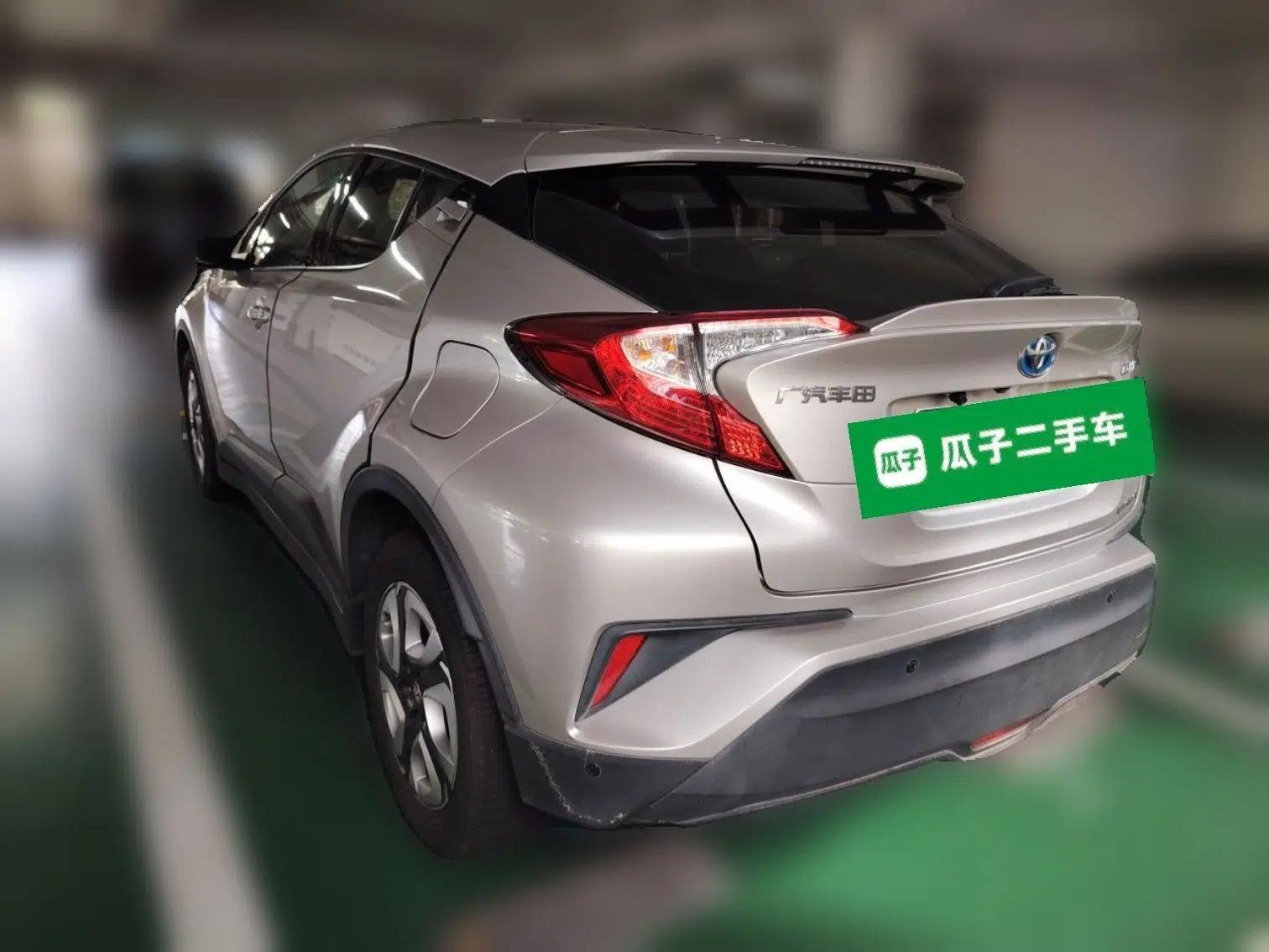 Toyota C-HR EV 2020 Luxury Sunroof Edition — миниатюра 4