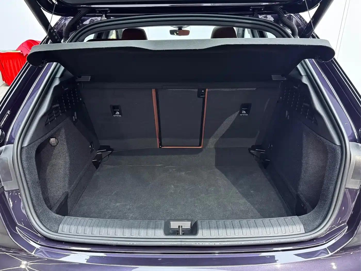 Audi A3 2026 Sportback 35TFSI Flying Spur Luxury Edition — миниатюра 23