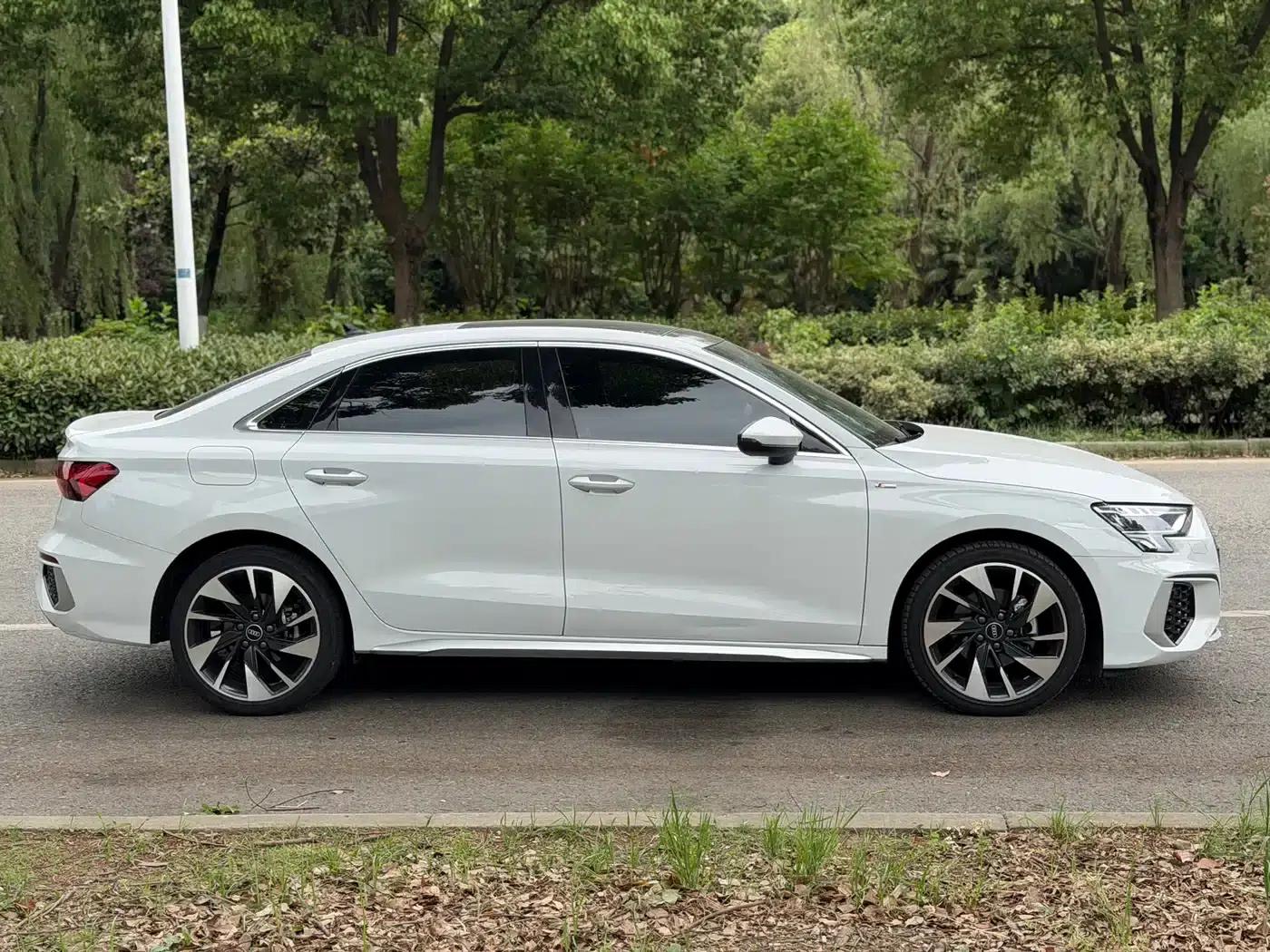 2022 Audi A3 A3L Limousine 35 TFSI Fashionable Elegant Model — миниатюра 4