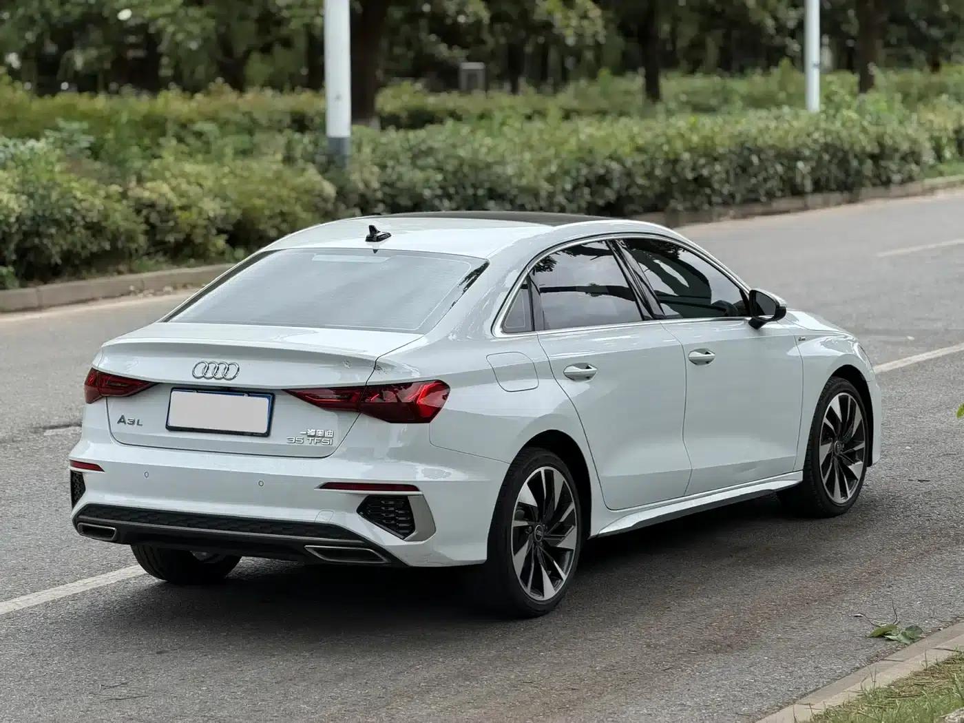 2022 Audi A3 A3L Limousine 35 TFSI Fashionable Elegant Model — миниатюра 5