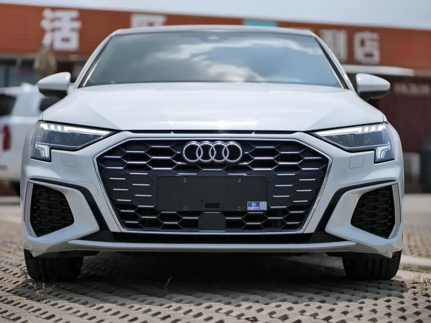 2022 Audi A3 A3L Limousine 35 TFSI Fashion Sport — миниатюра 2