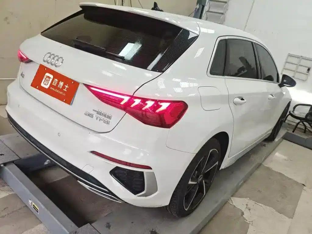 Audi A3 2023 Facelift Sportback 35 TFSI Fashion Sporty Model — миниатюра 3