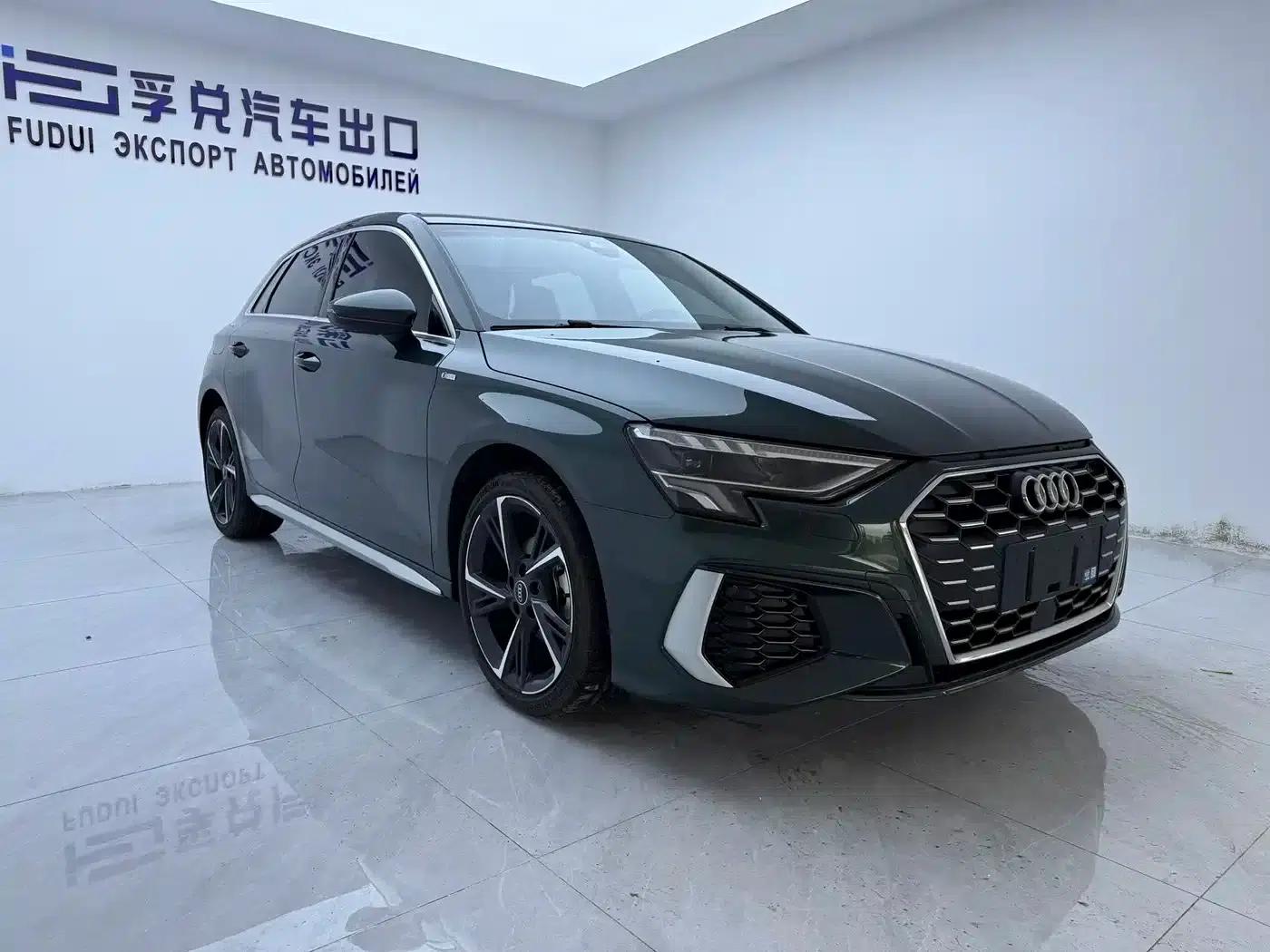 Audi A3 2022 Sportback 35 TFSI Fashion Sport — миниатюра 3