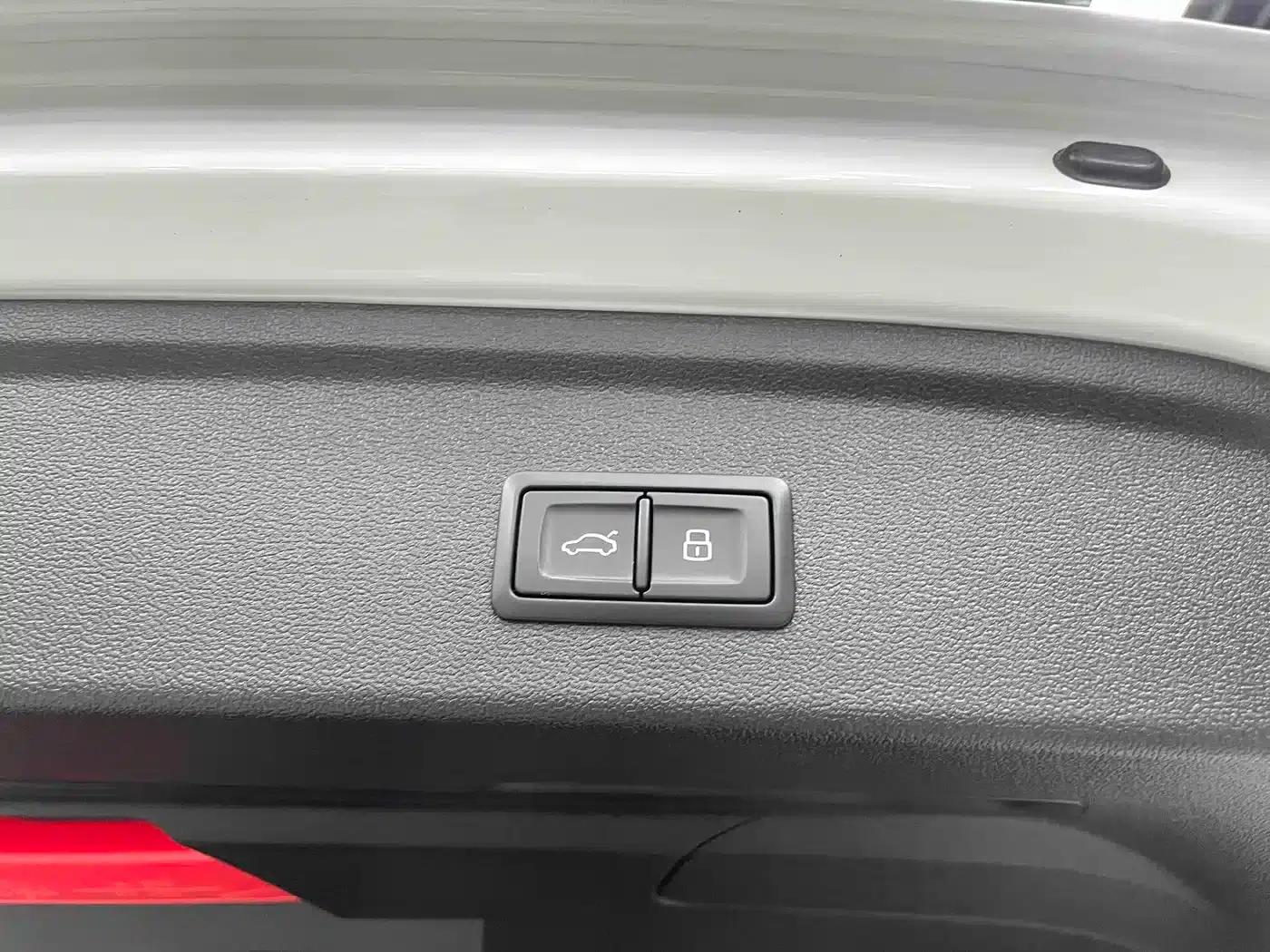Audi A3 2022 Sportback 35 TFSI Fashion Sport — миниатюра 17