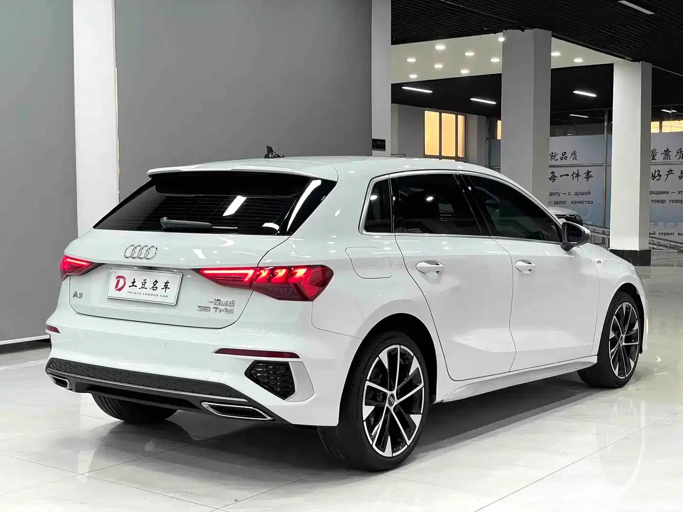 Audi A3 2022 Sportback 35 TFSI Fashion Sport — миниатюра 6