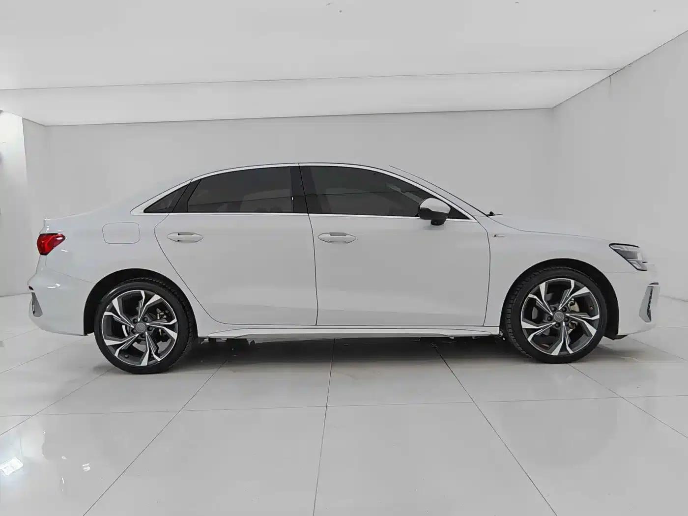 2021 Audi A3 A3L Limousine 35 TFSI Luxury Sport — миниатюра 8