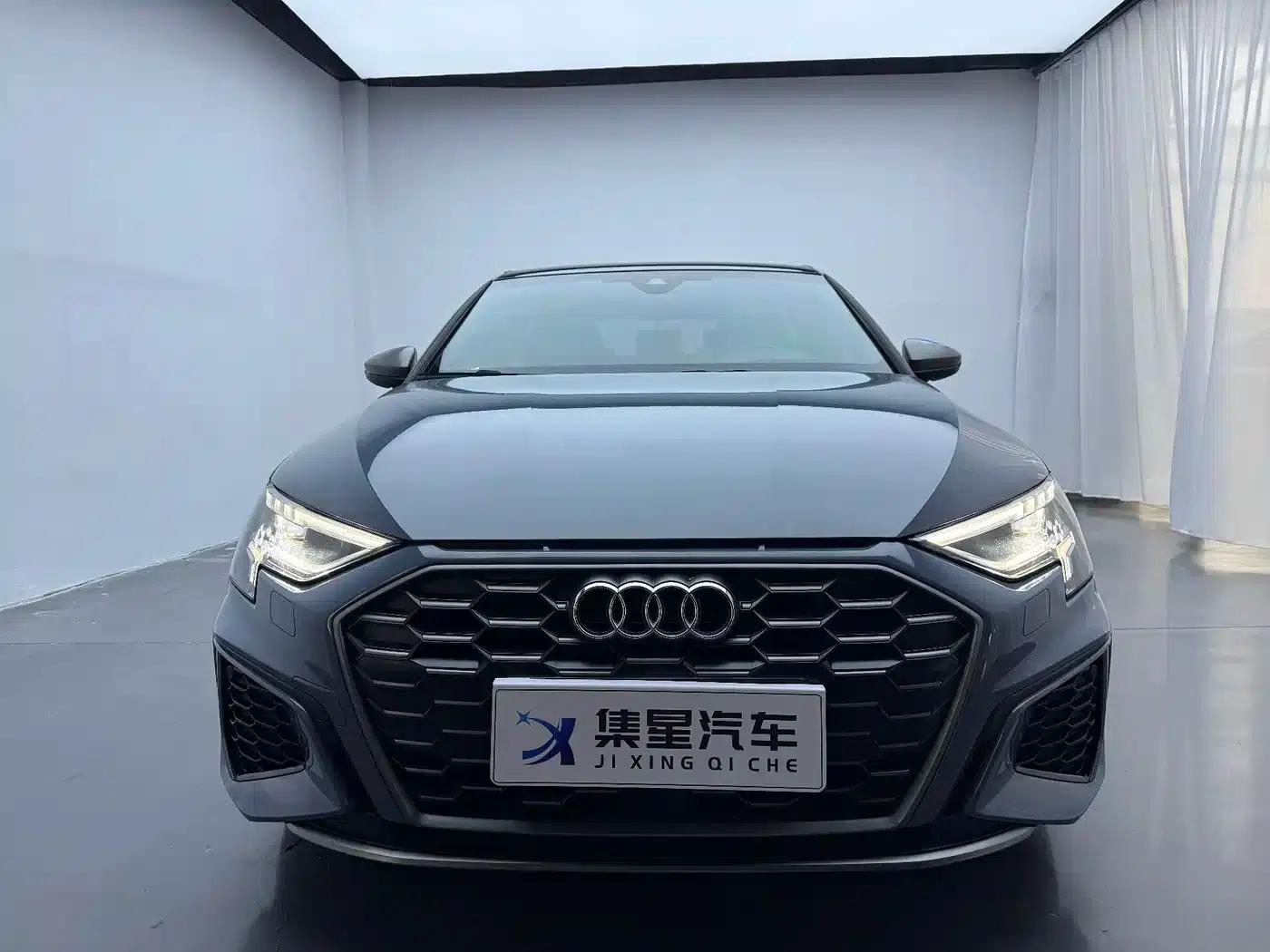2022 Audi A3 A3L Limousine 35 TFSI RS Package (Sports Edition) — миниатюра 2