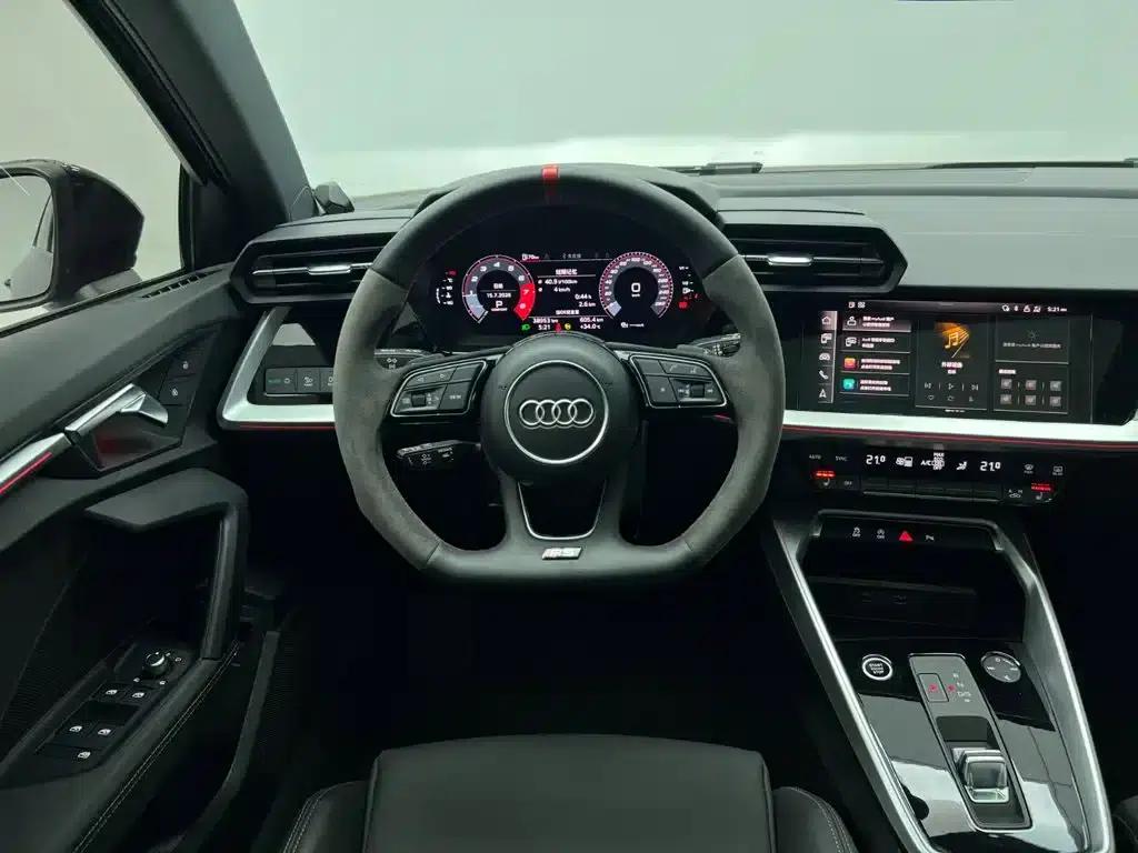 Audi A3 2021 Sportback 35 TFSI Fashion Sport — миниатюра 21