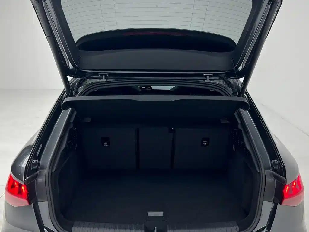 Audi A3 2021 Sportback 35 TFSI Fashion Sport — миниатюра 24
