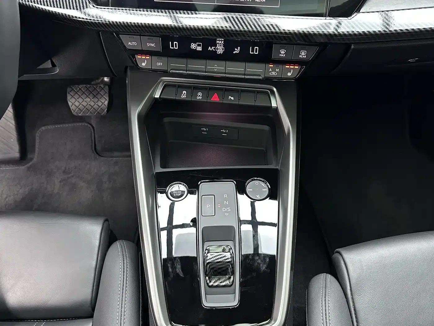 Audi A3 2024 Sportback 35 TFSI Luxury Elegance — миниатюра 14