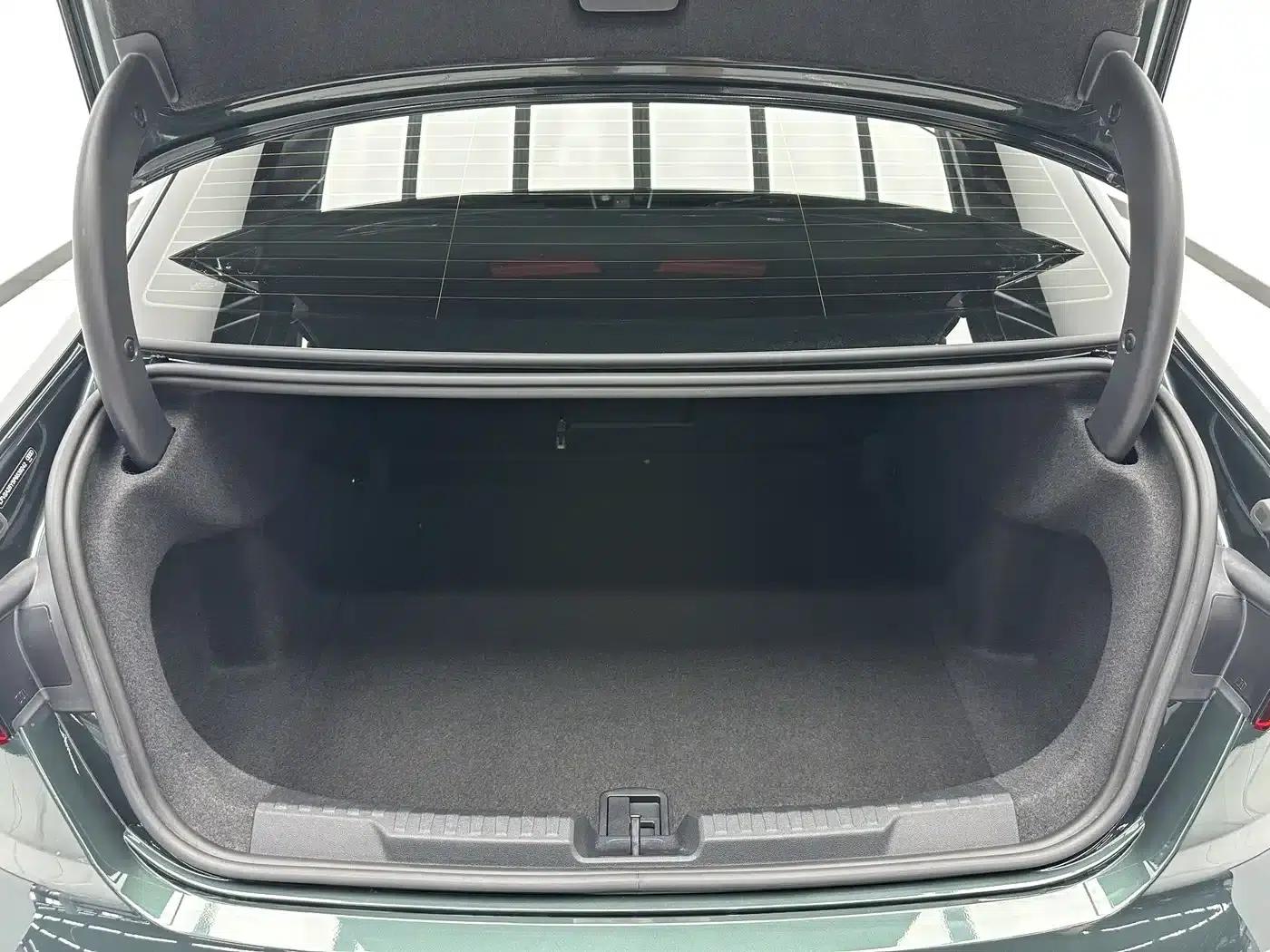 Audi A3 2023 Facelift A3L Limousine 35 TFSI Sporty Edition — миниатюра 16