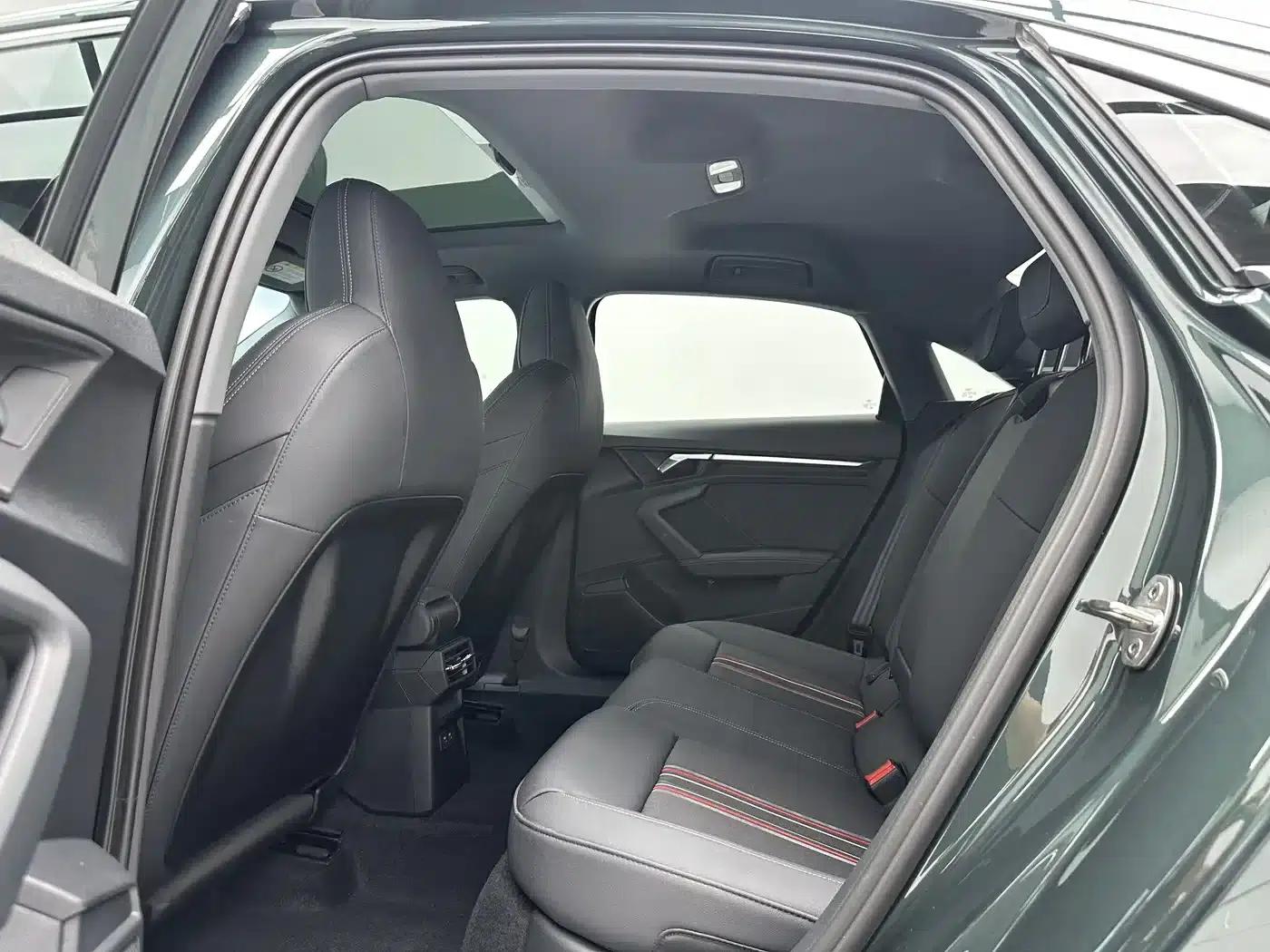 Audi A3 2023 Facelift A3L Limousine 35 TFSI Sporty Edition — миниатюра 6