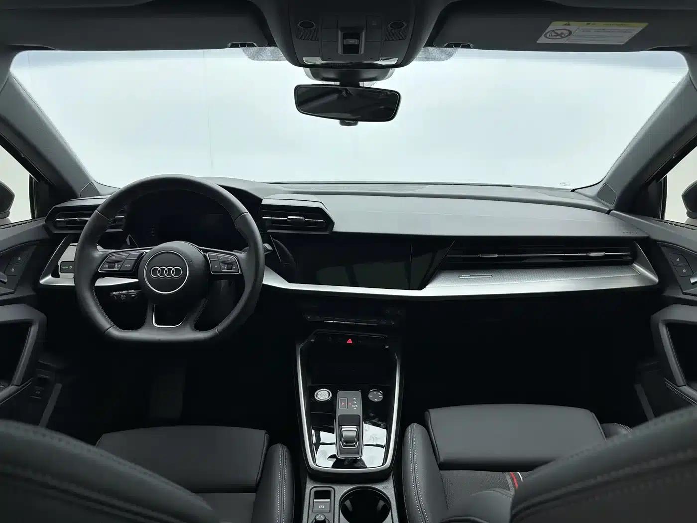 Audi A3 2023 Facelift A3L Limousine 35 TFSI Sporty Edition — миниатюра 7