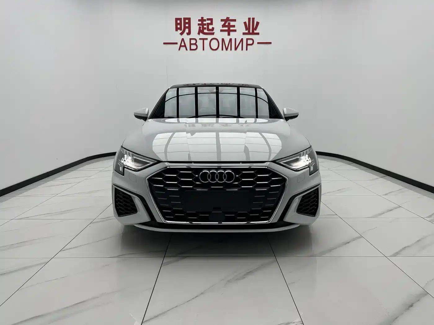 2023 Audi A3 A3L Limousine 35 TFSI Fashion Sport — миниатюра 2