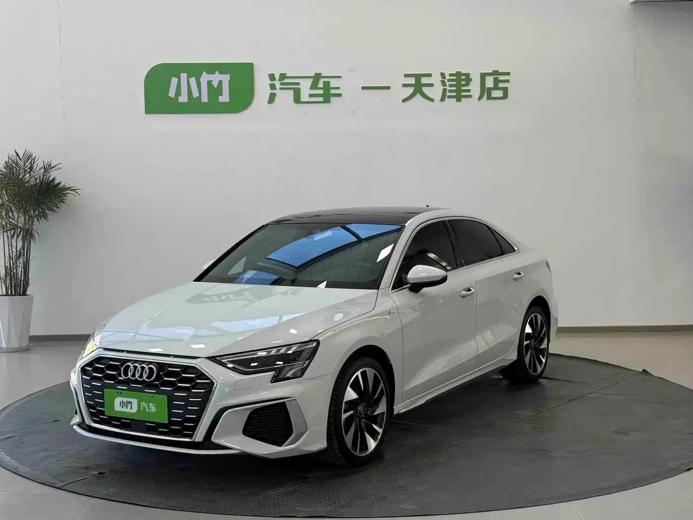 2022 Audi A3 A3L Limousine 35 TFSI Fashion Sport — миниатюра 1