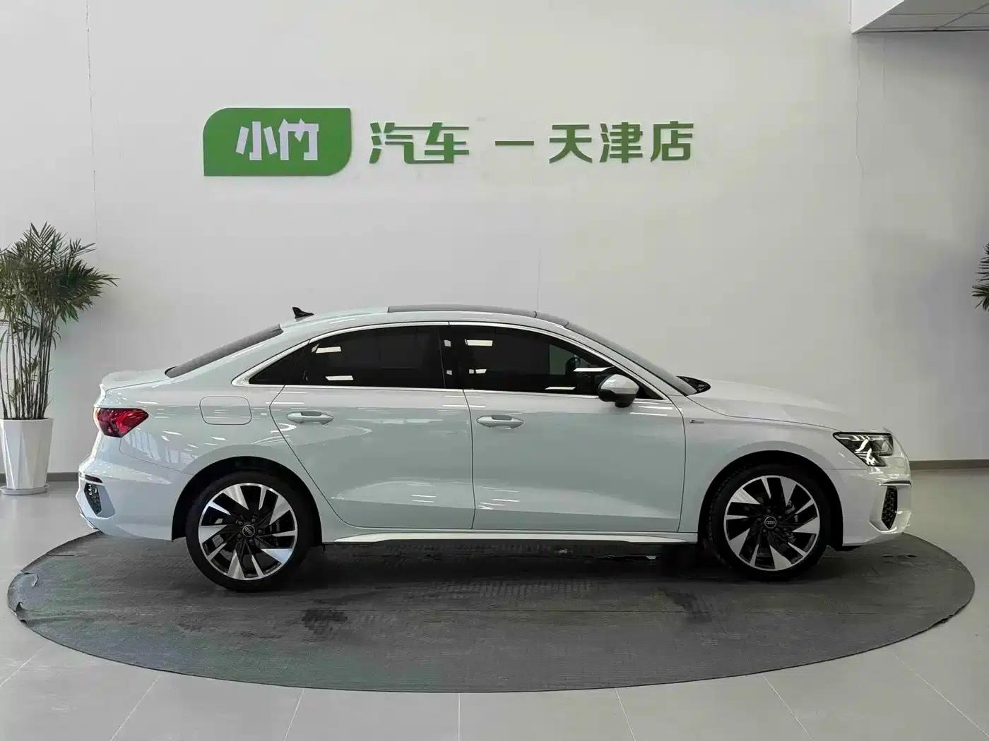2022 Audi A3 A3L Limousine 35 TFSI Fashion Sport — миниатюра 4