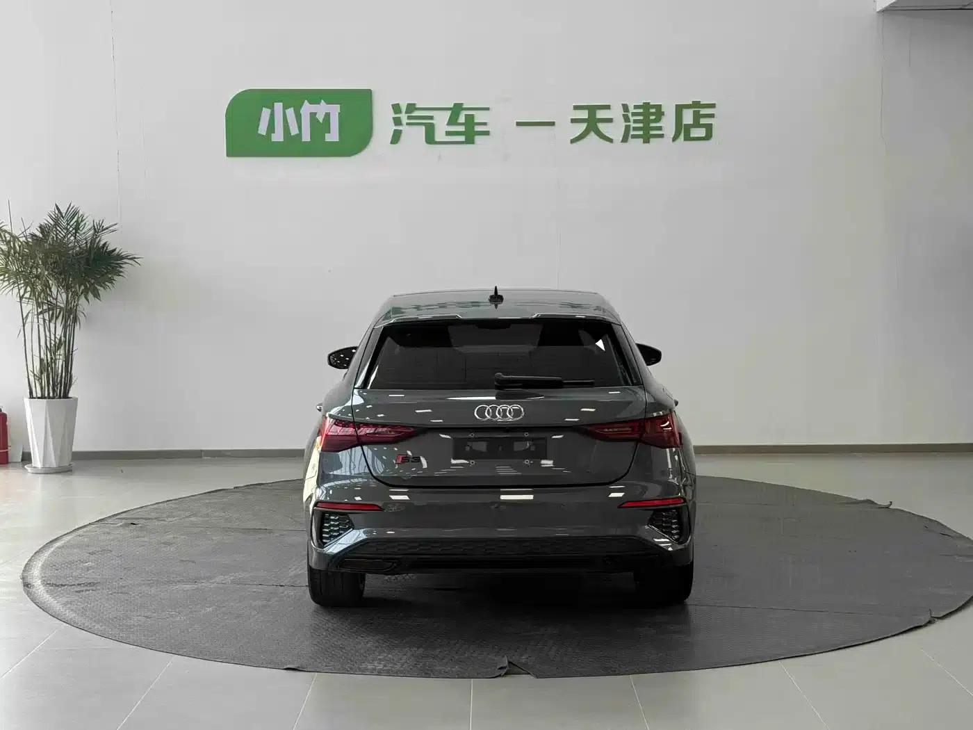 Audi A3 2022 Sportback 35 TFSI Fashion Sport — миниатюра 2