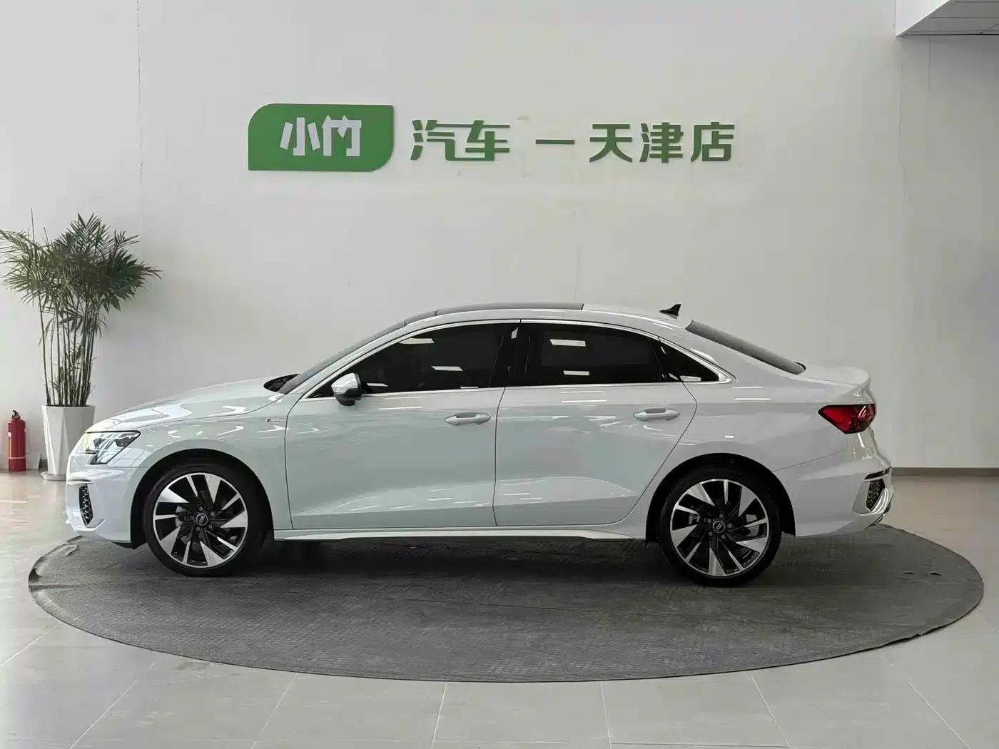 Audi A3 2023 Facelift A3L Limousine 35 TFSI Sporty Edition — миниатюра 2
