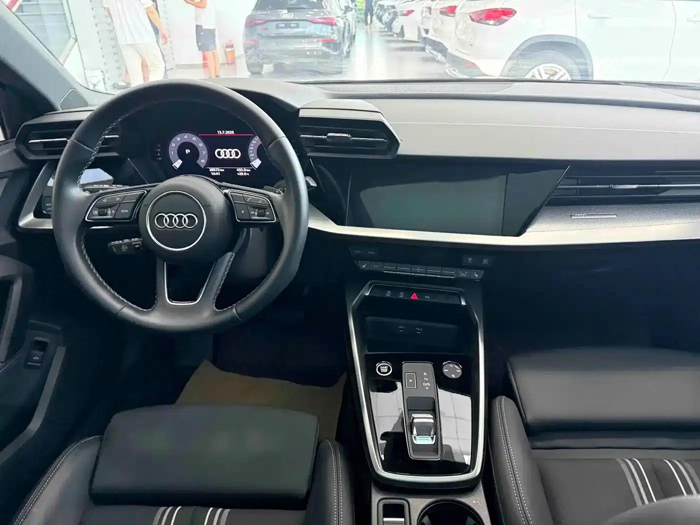 Audi A3 2023 Facelift A3L Limousine 35 TFSI Sporty Edition — миниатюра 20