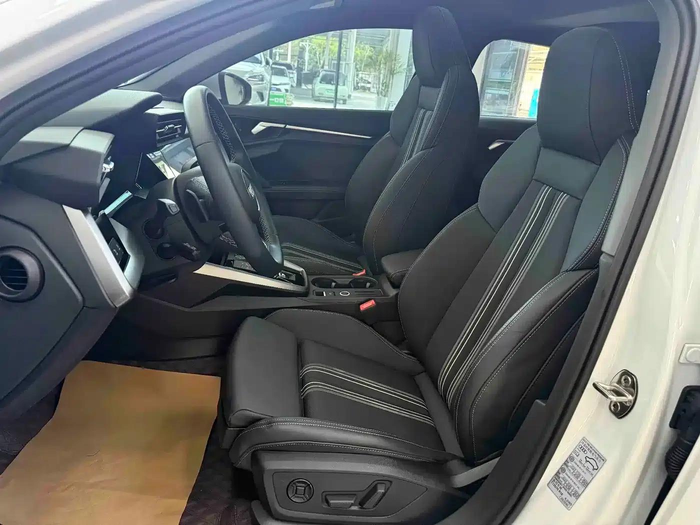 Audi A3 2023 Facelift A3L Limousine 35 TFSI Sporty Edition — миниатюра 9
