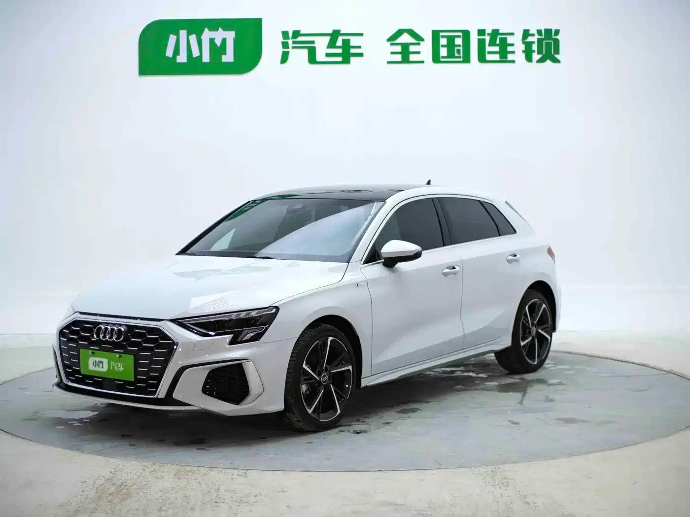 Audi A3 2023 Sportback 35 TFSI Fashion Sport — миниатюра 1