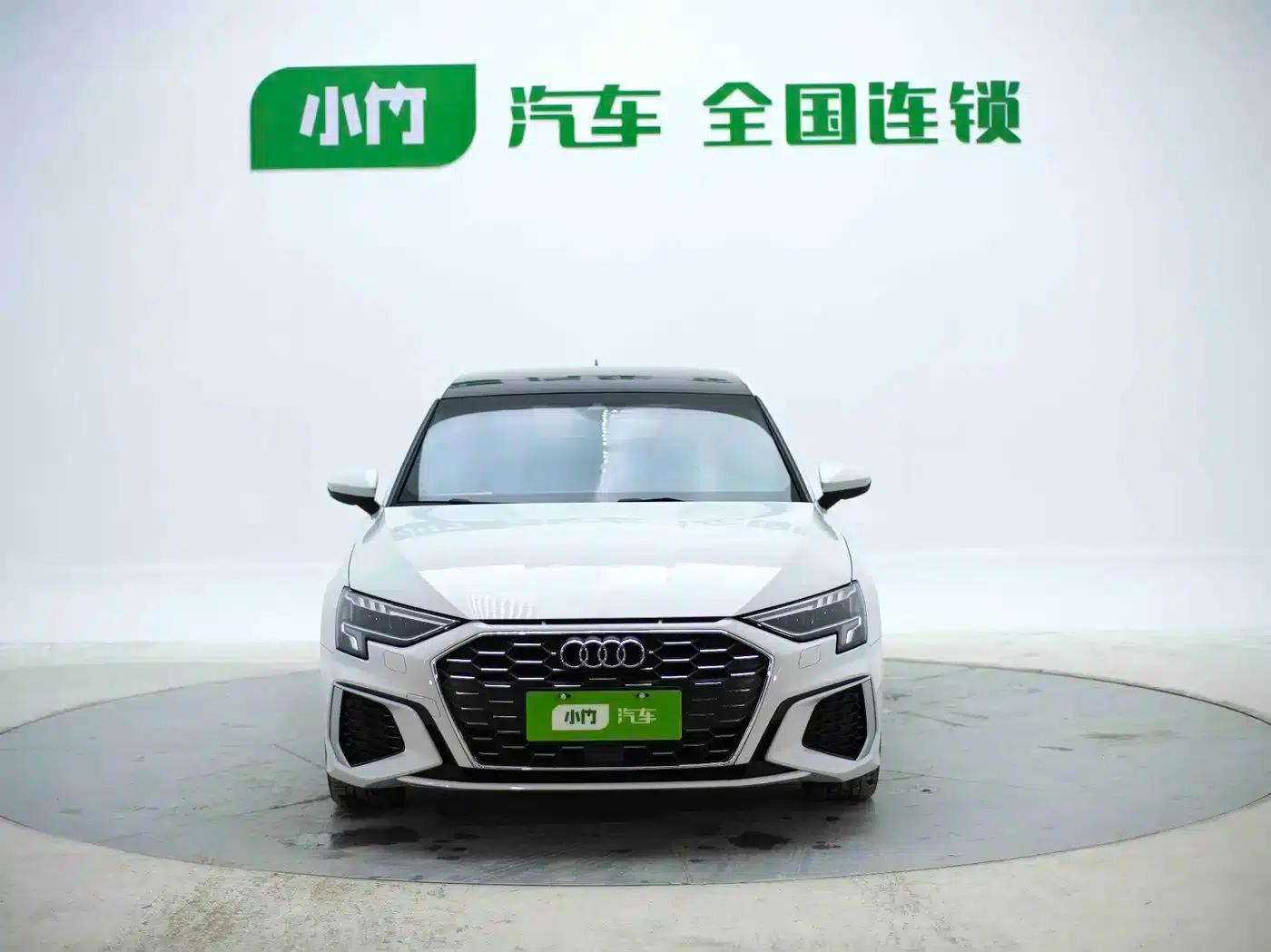 Audi A3 2023 Sportback 35 TFSI Fashion Sport — миниатюра 2