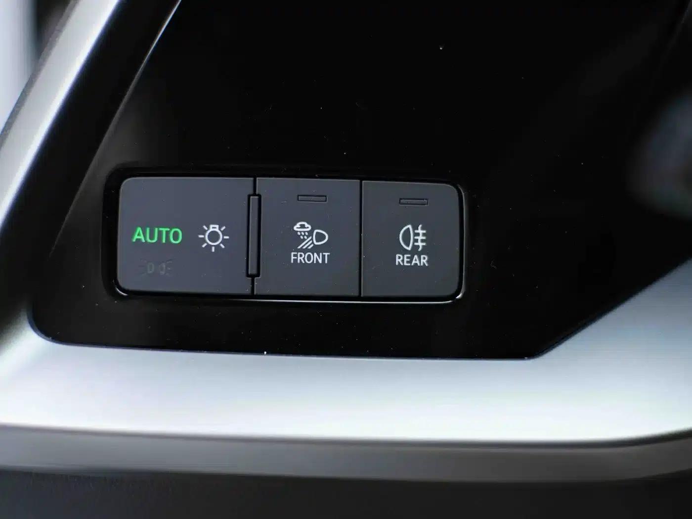 Audi A3 2023 Sportback 35 TFSI Fashion Sport — миниатюра 11