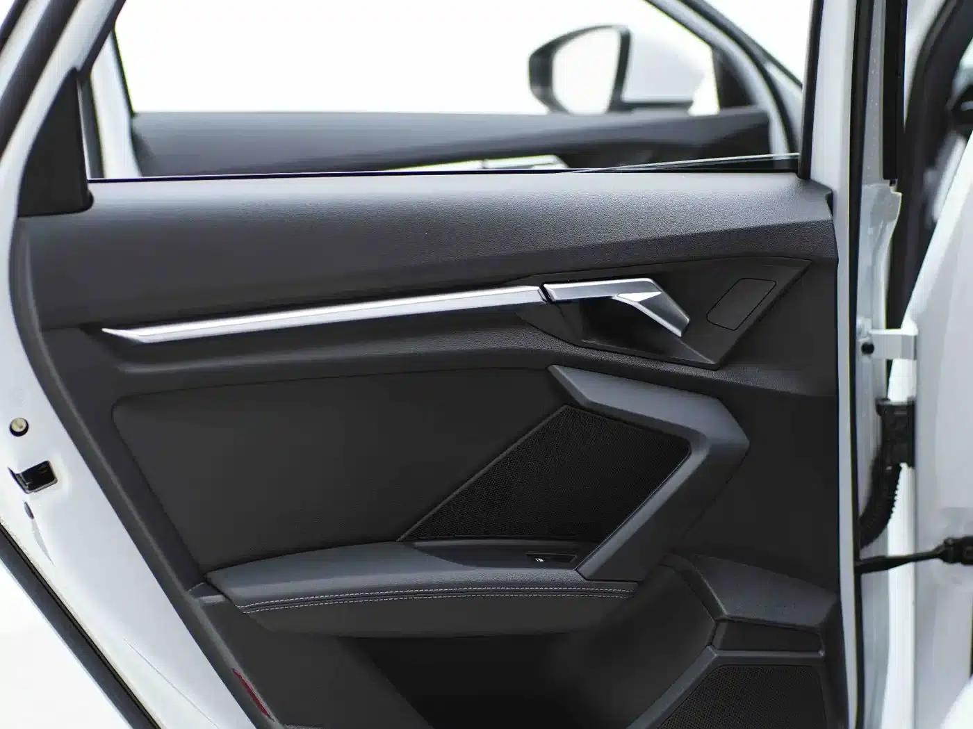 Audi A3 2023 Sportback 35 TFSI Fashion Sport — миниатюра 19