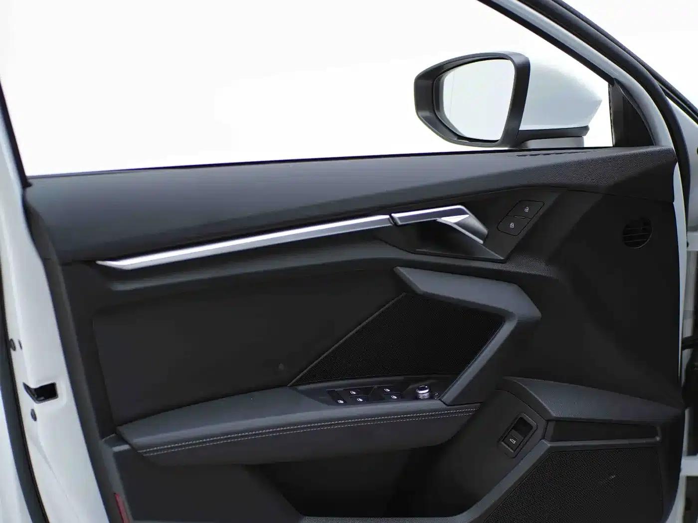 Audi A3 2023 Sportback 35 TFSI Fashion Sport — миниатюра 21
