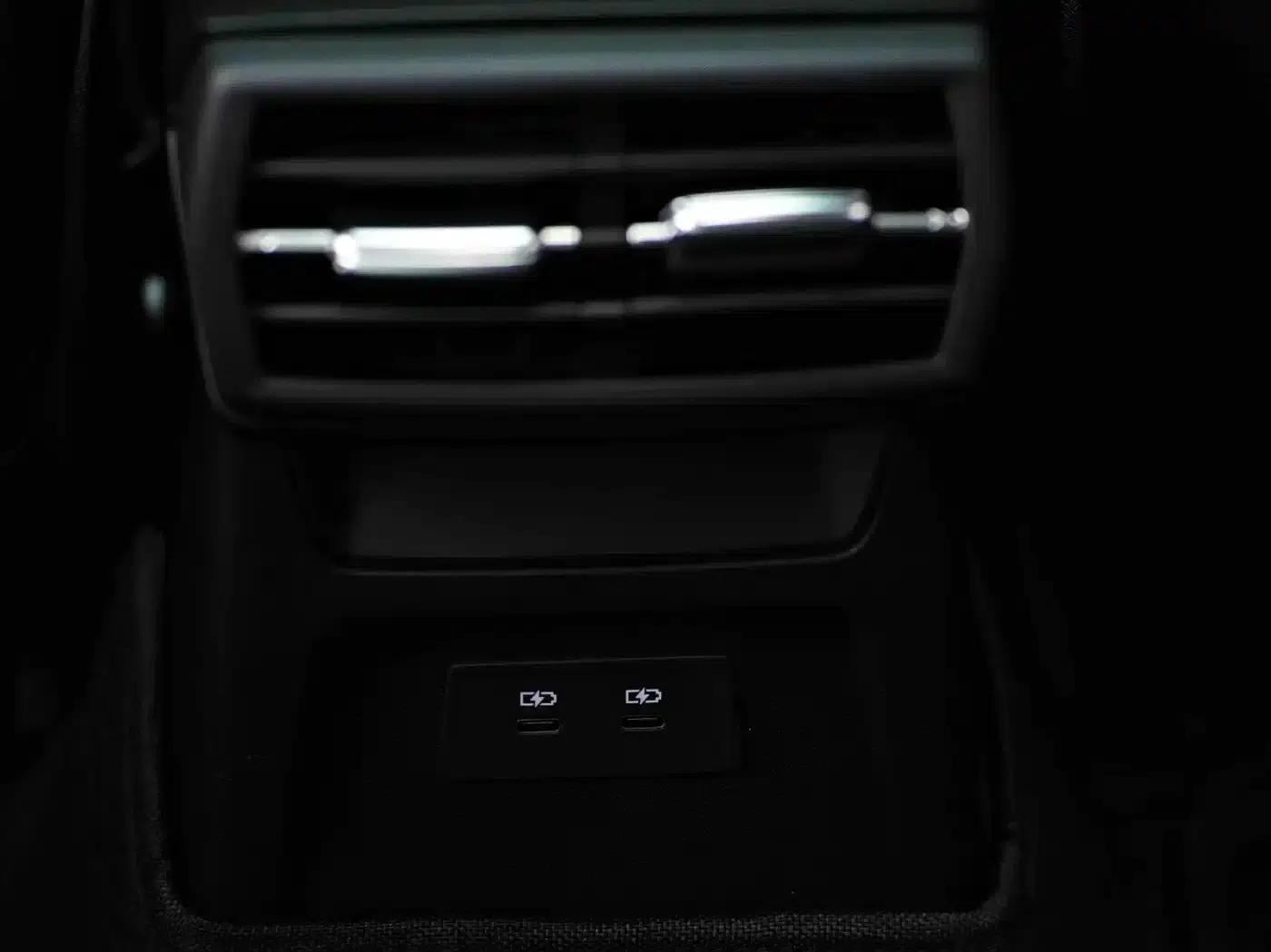 Audi A3 2023 Sportback 35 TFSI Fashion Sport — миниатюра 23