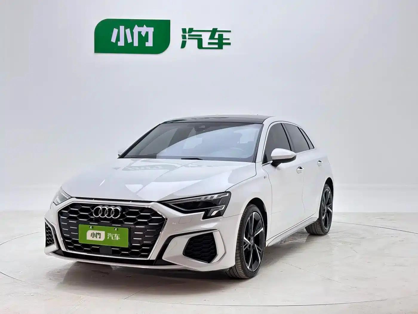 Audi A3 2022 Sportback 35 TFSI Fashion Sport — миниатюра 1