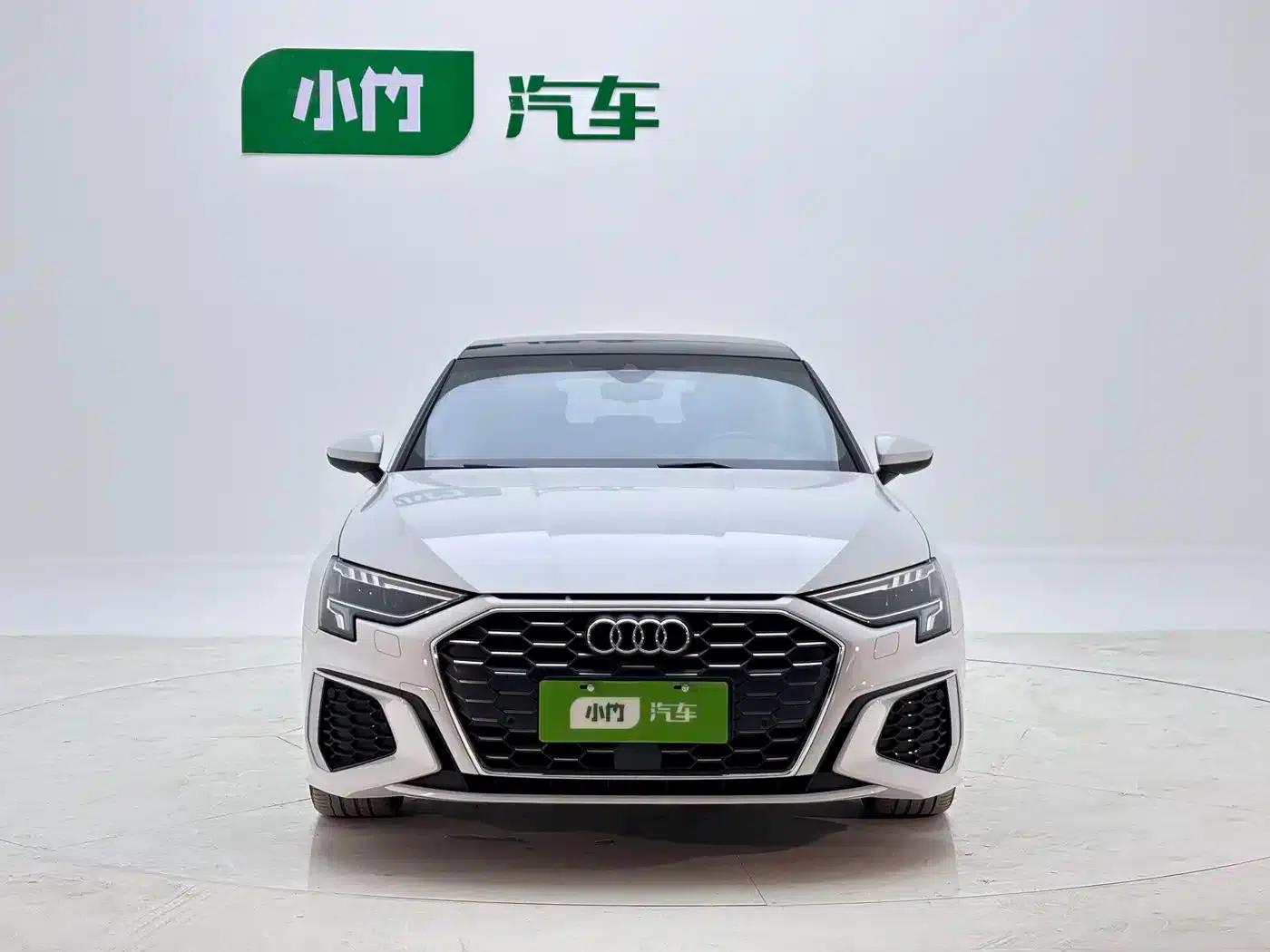 Audi A3 2022 Sportback 35 TFSI Fashion Sport — миниатюра 2