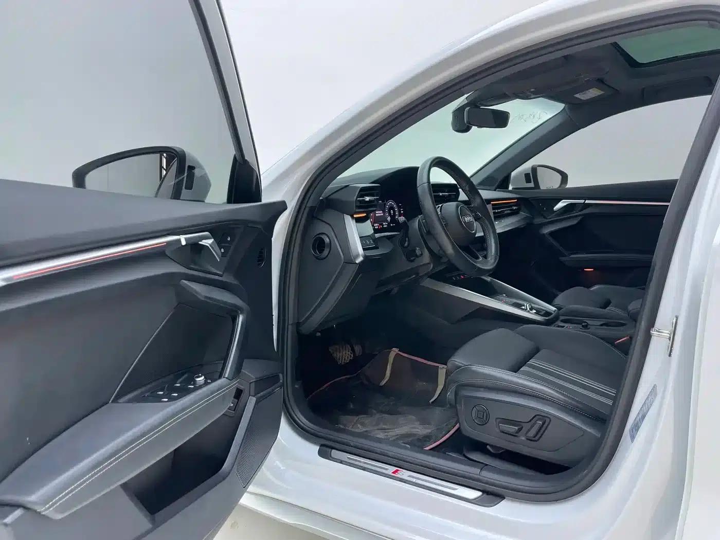 Audi A3 2022 Sportback 35 TFSI Fashion Sport — миниатюра 16