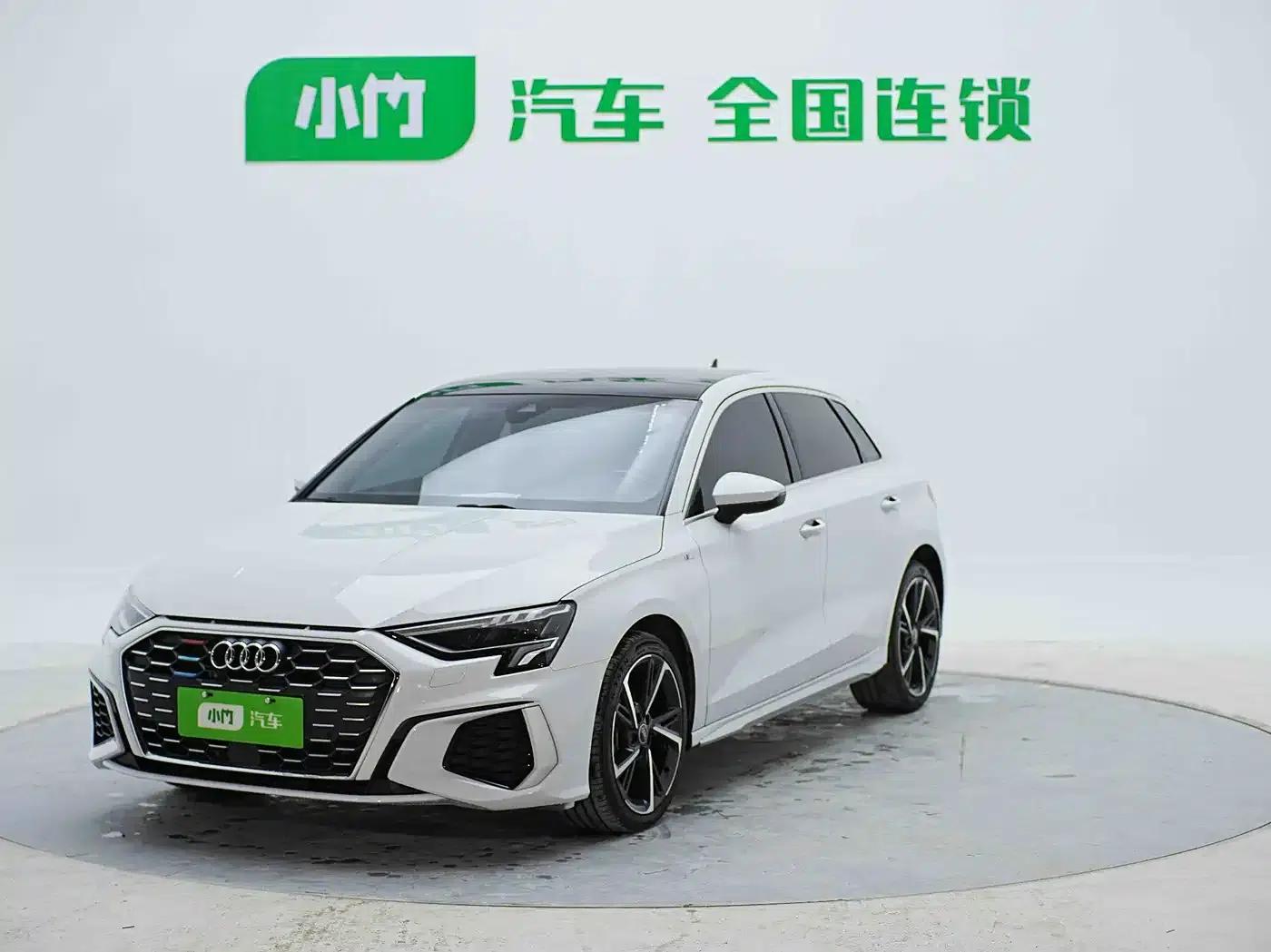 Audi A3 2023 Sportback 35 TFSI Fashion Sport — миниатюра 1
