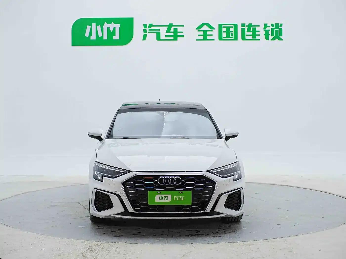 Audi A3 2023 Sportback 35 TFSI Fashion Sport — миниатюра 2