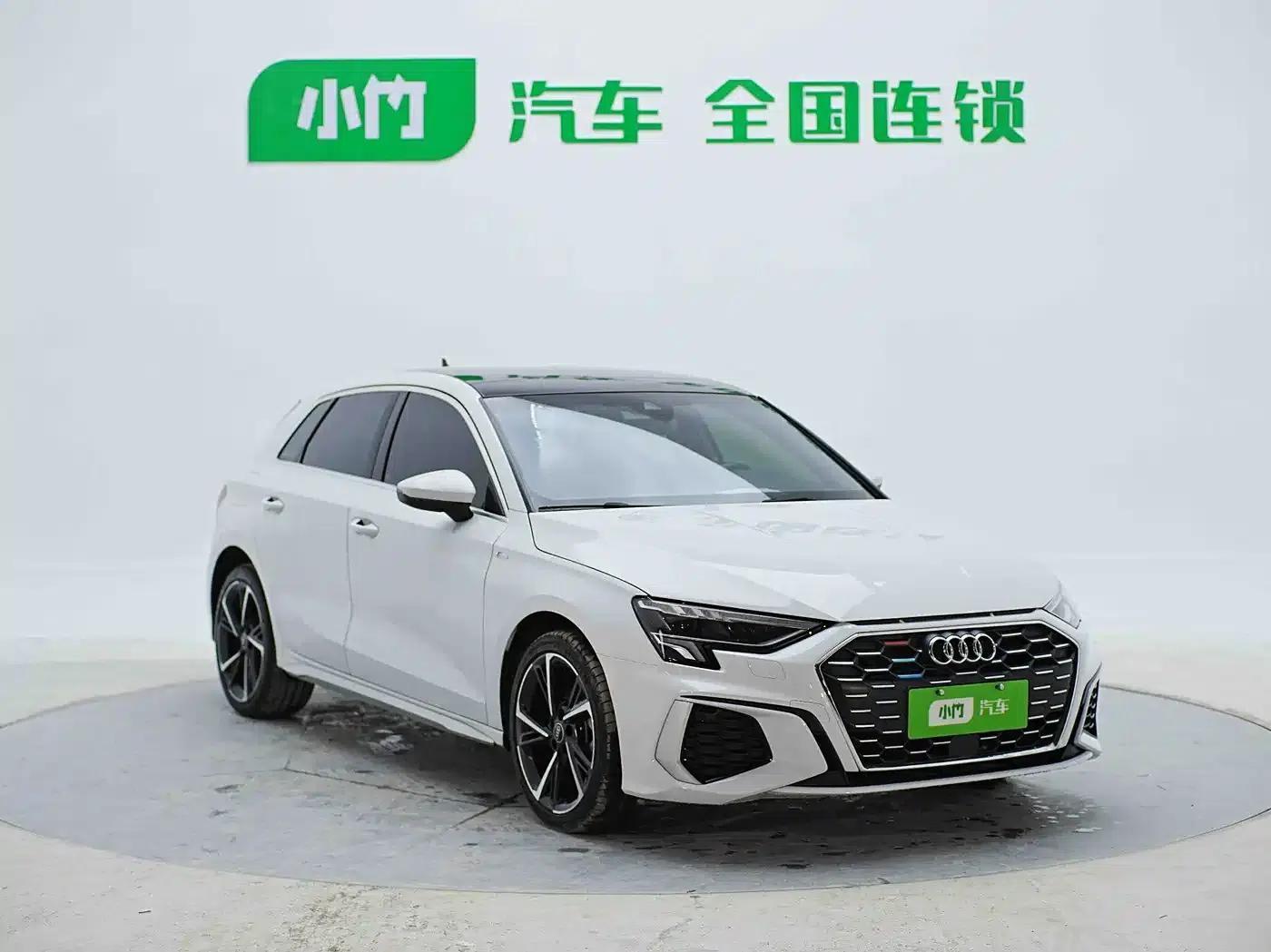 Audi A3 2023 Sportback 35 TFSI Fashion Sport — миниатюра 3