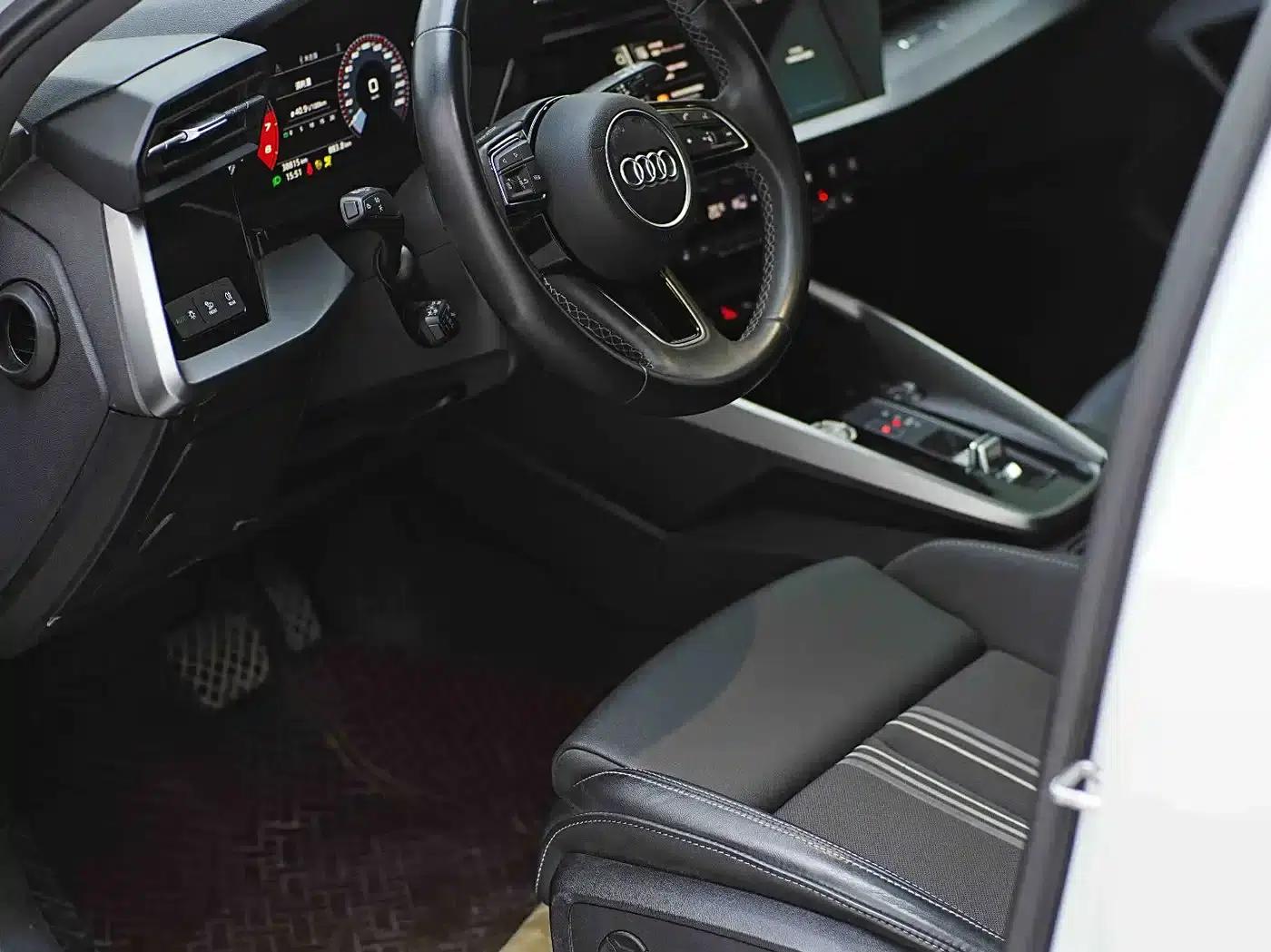 Audi A3 2023 Sportback 35 TFSI Fashion Sport — миниатюра 25