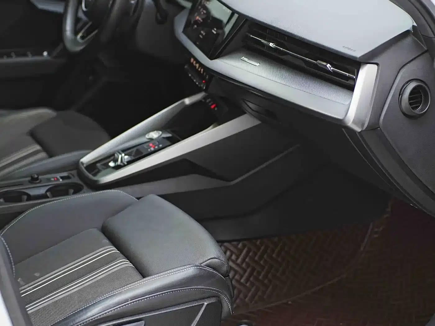 Audi A3 2023 Sportback 35 TFSI Fashion Sport — миниатюра 27