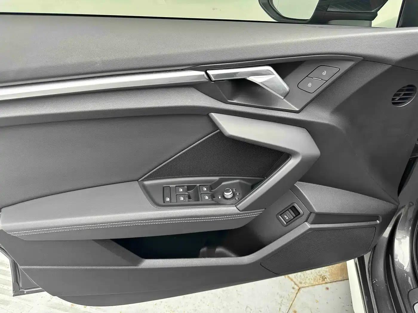 Audi A3 2023 Facelift A3L Limousine 35 TFSI Sporty Edition — миниатюра 10