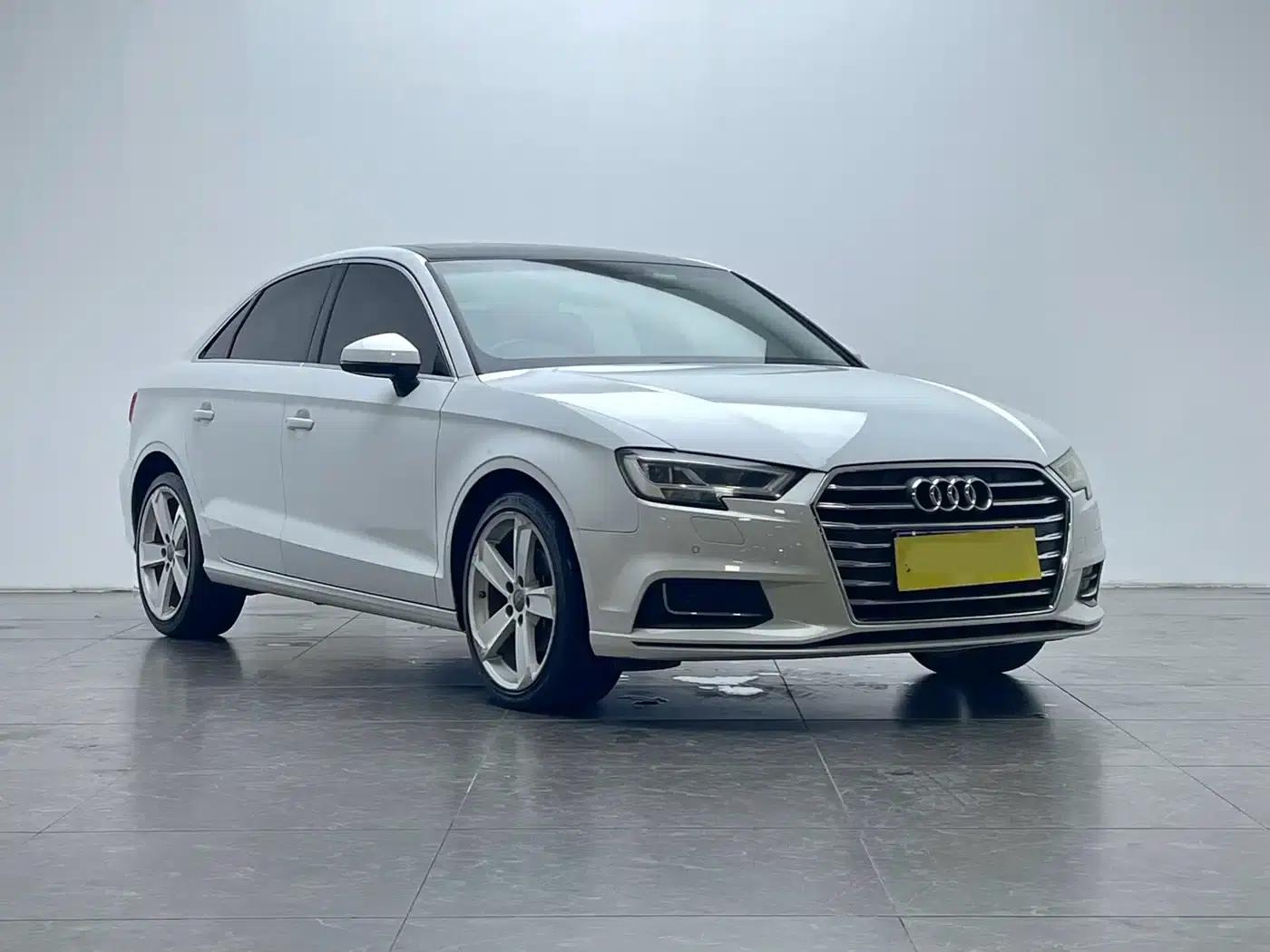 Audi A3 2018 30th Anniversary Edition Limousine 35 TFSI Fashion Model — миниатюра 20
