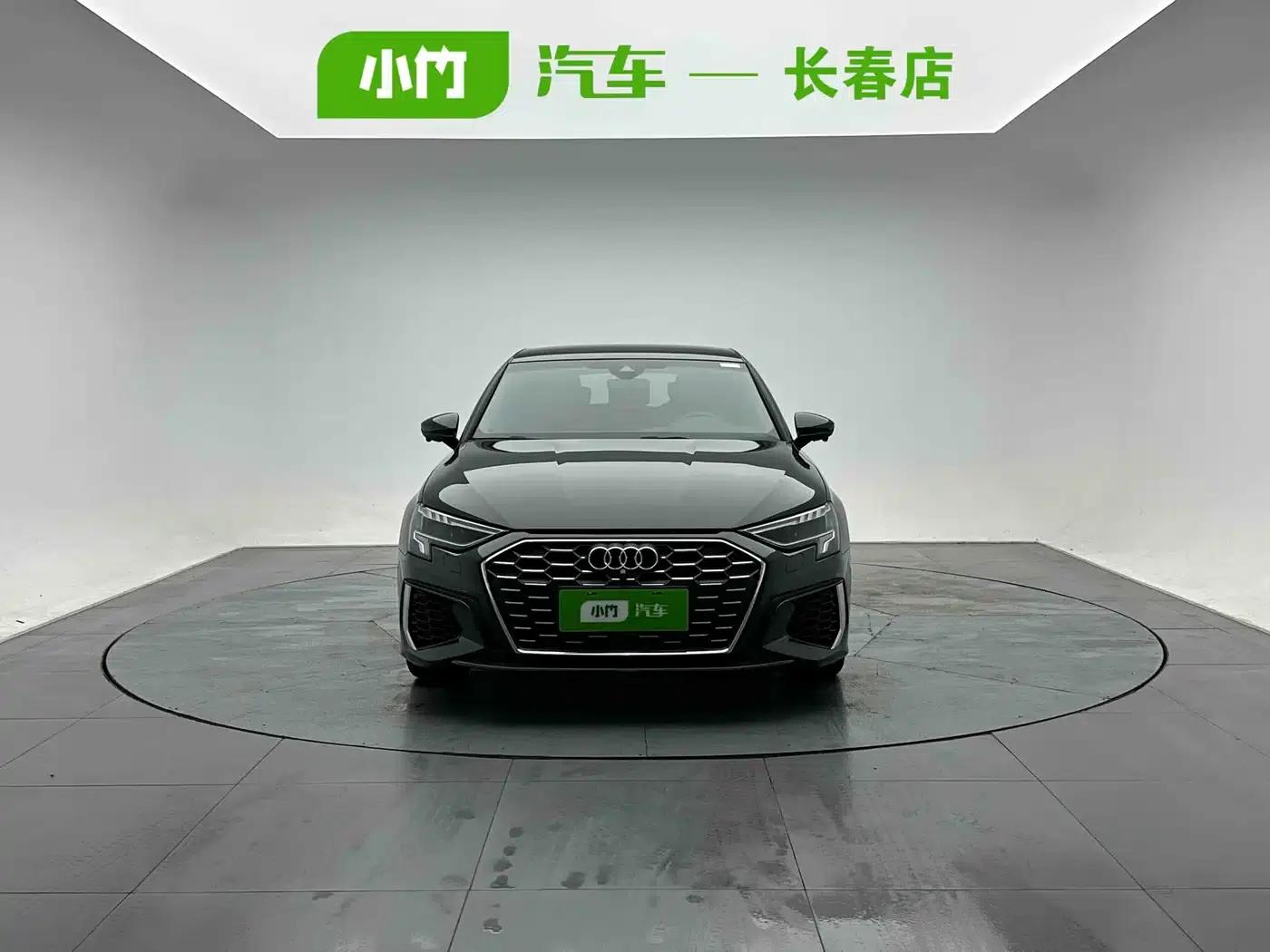 Audi A3 2023 Facelift Sportback 35 TFSI Fashion Sporty Model — миниатюра 2